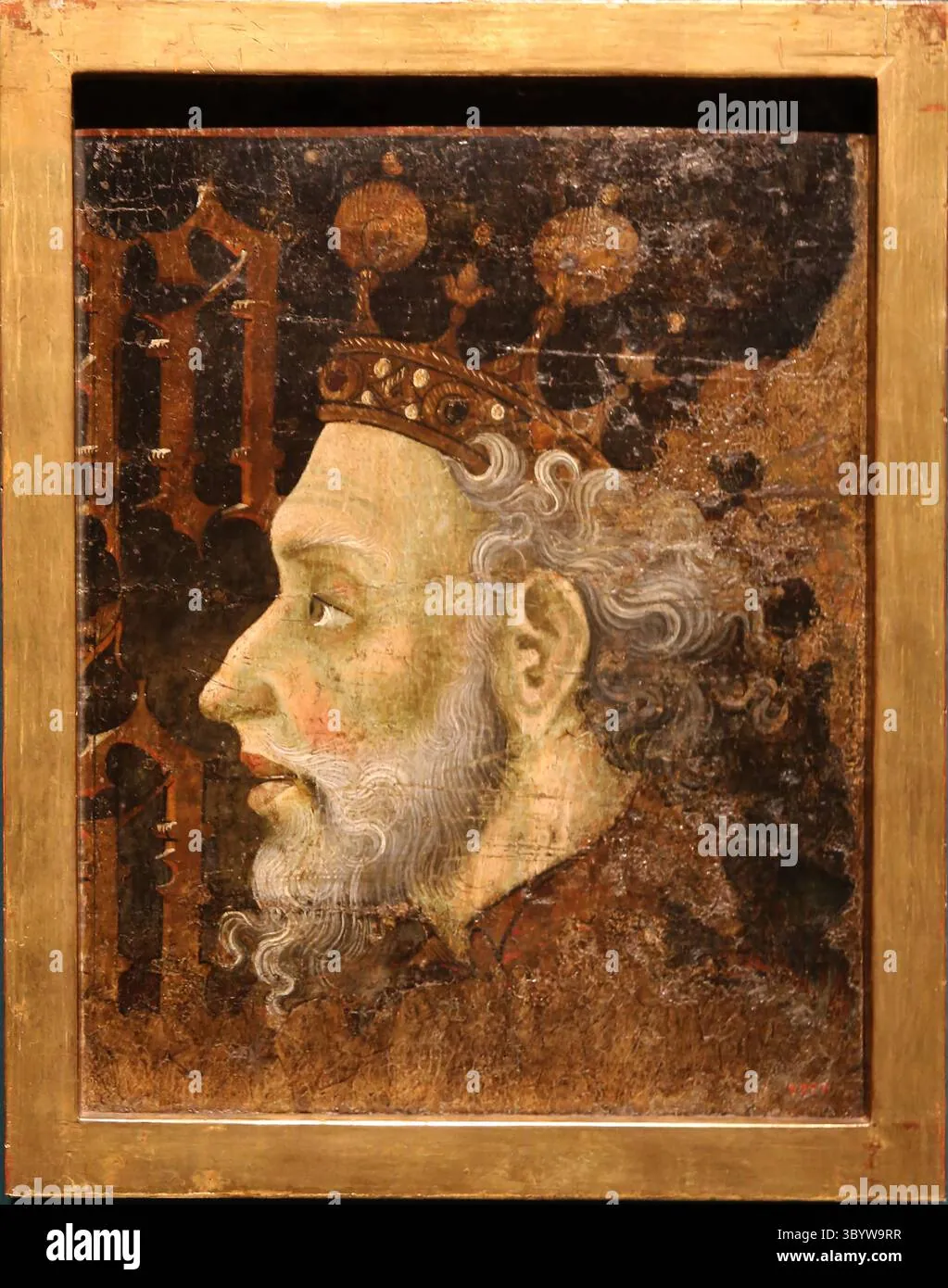 Enigma of Drystan slot with a dark medieval portrait, ornate frame and esoteric runic symbols